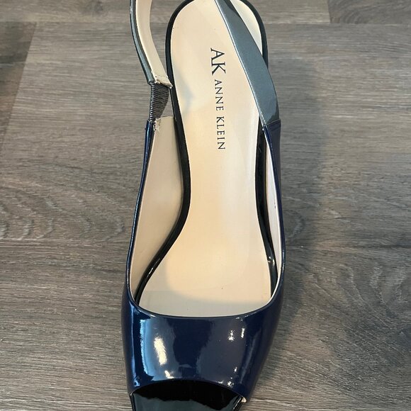 Anne Klein Akebony Navy/Grey- Ebony- Size 7.5 Heels - Picture 8 of 9